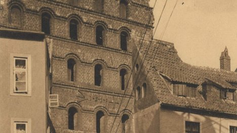 Semlower_Tor_Stralsund_1910.jpg
